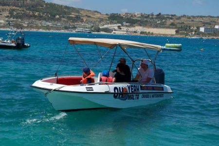 Self Drive Speed Boat Rental